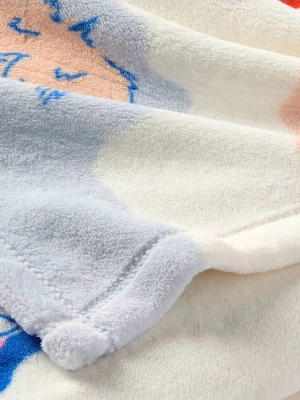 Pillowfort Patisserie Scatter Pet Shoppe Kids’ Throw Blanket Cream 60”L x 50” W